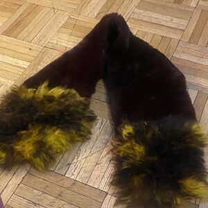 Unisex Faux & real fox Fur Scarf with Fluffy Ends mini stylish look.